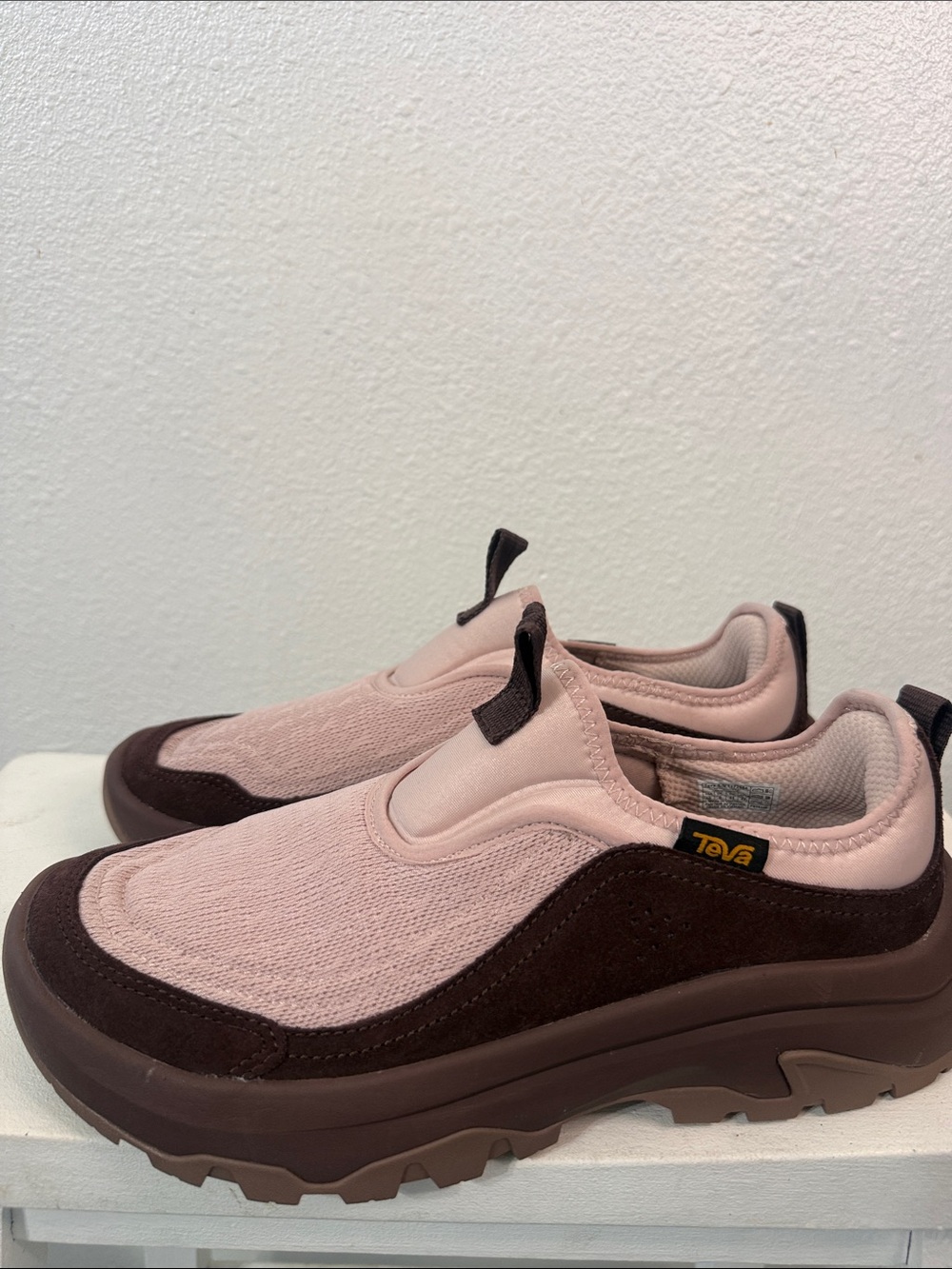 TEVA- Pink and Brown Hurricane Daybreaker Slip On- Size 10- NEW